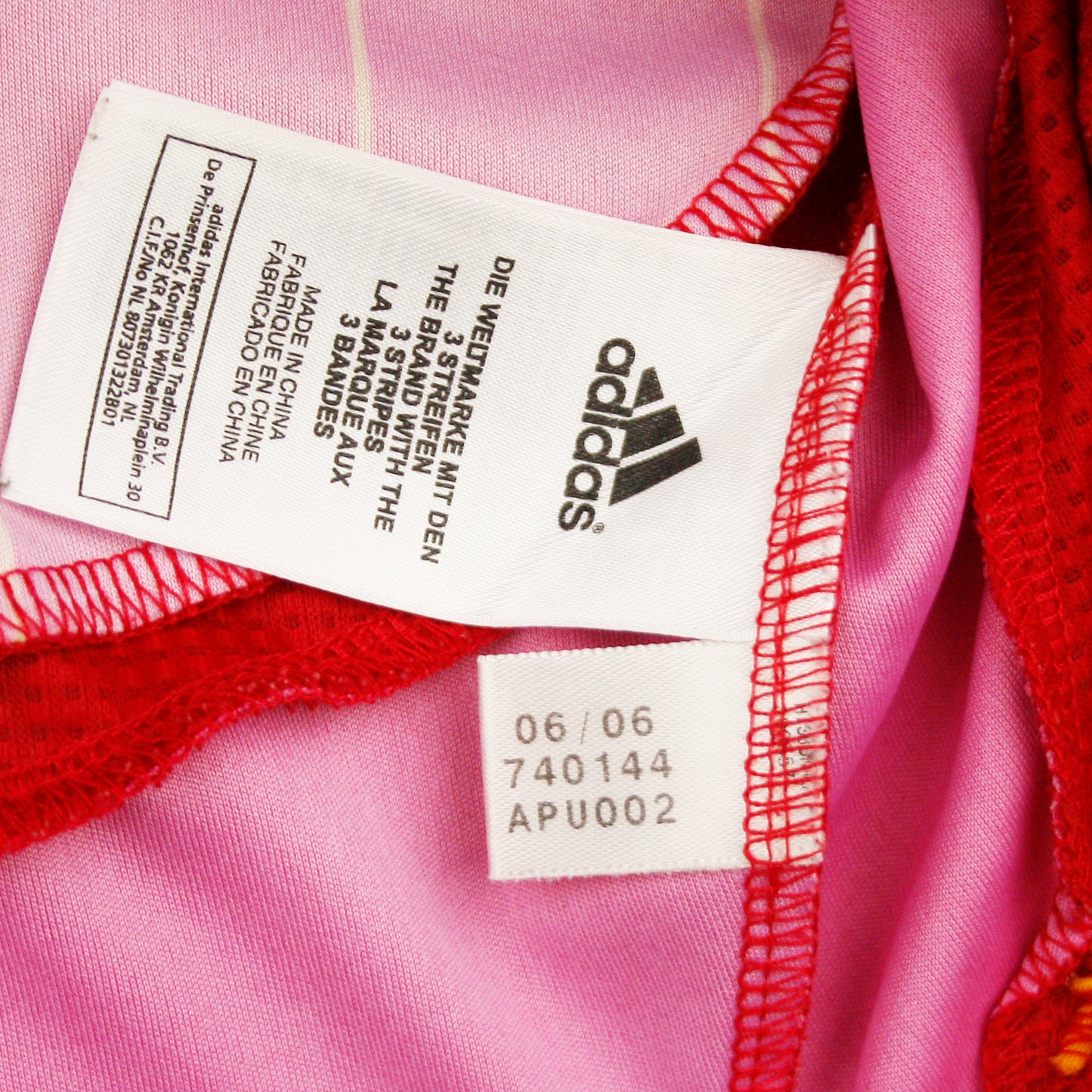 Spain 06/08 • Home Shirt • M • Iniesta #13