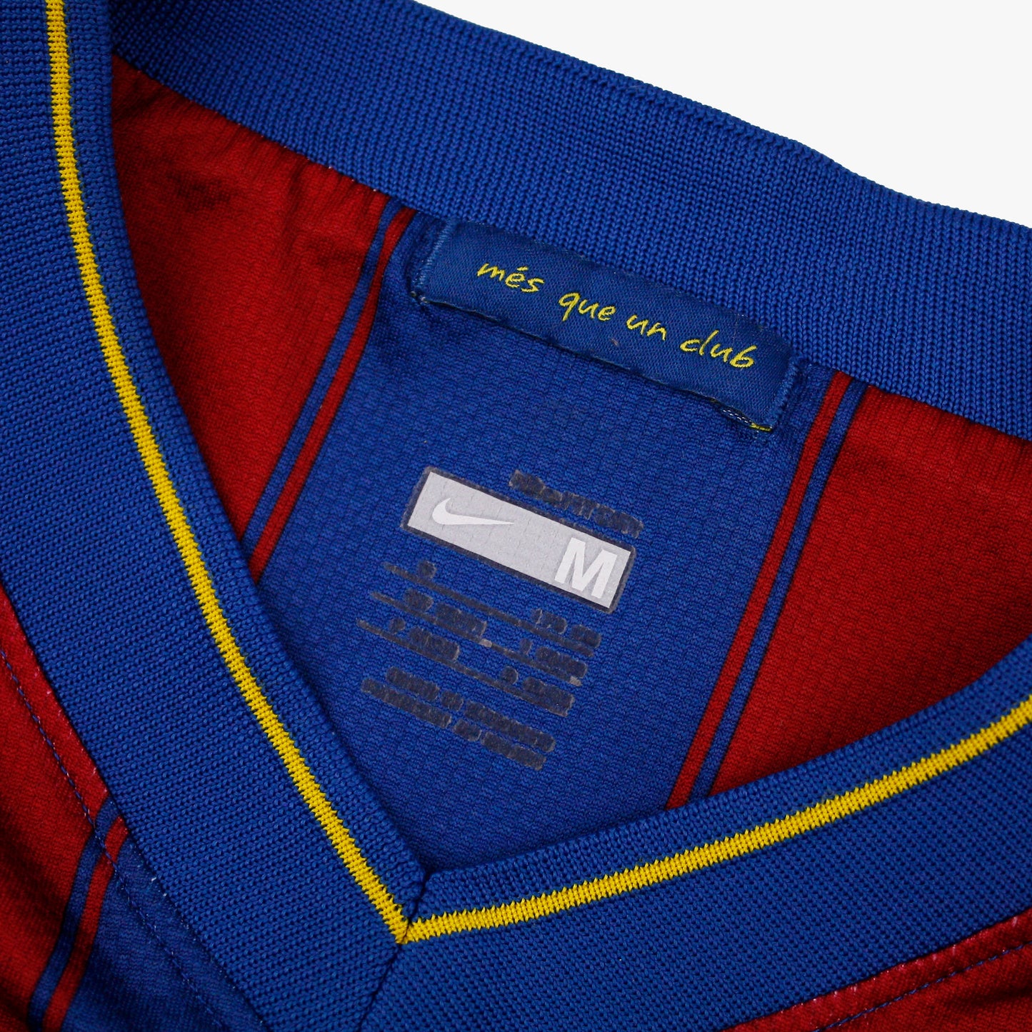 Barcelona 09/10 • Home Shirt • M • A. Iniesta #8