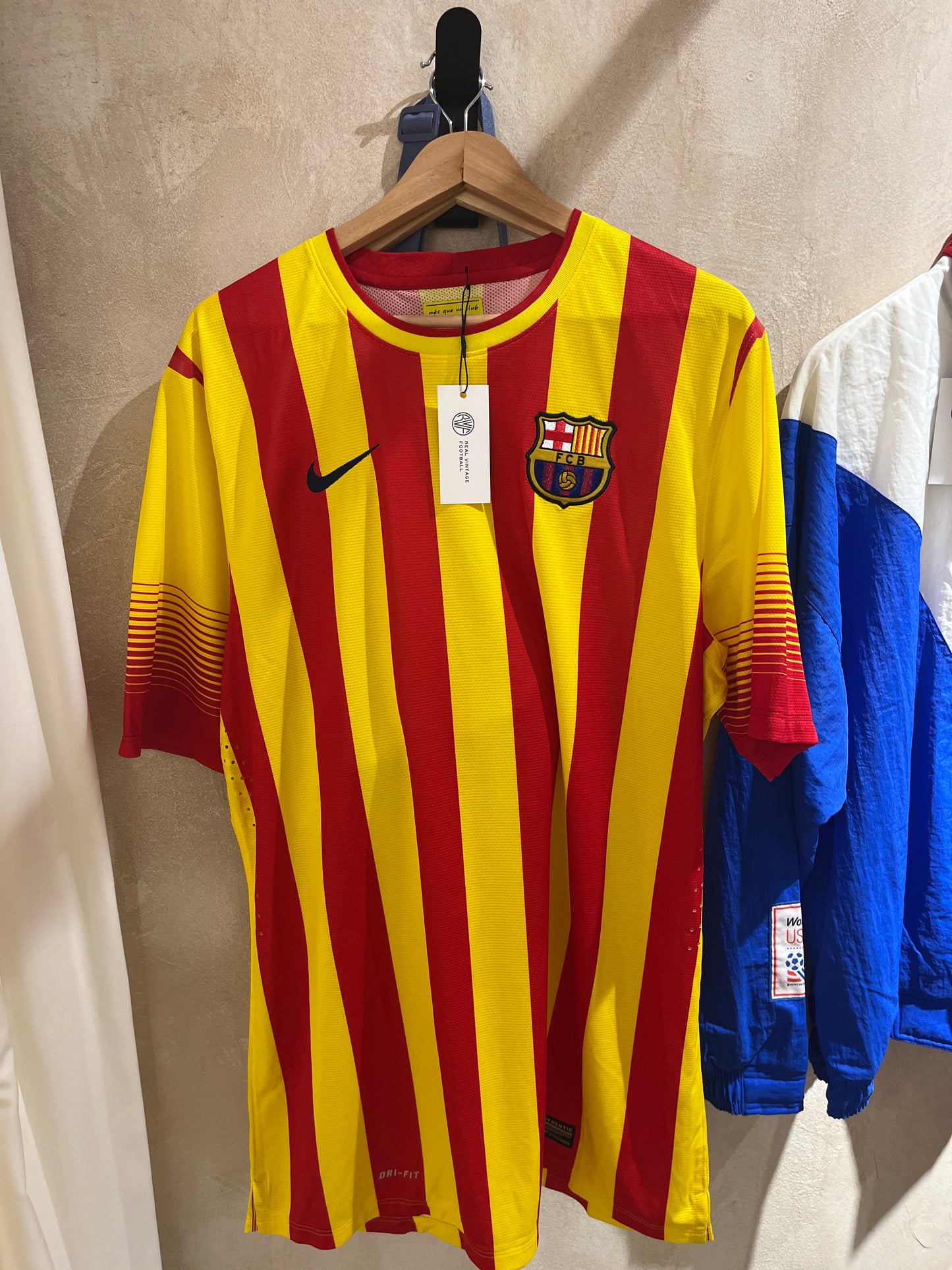 Barcelona 13/14 • *Versión Jugador* Camiseta Visitante • XXL