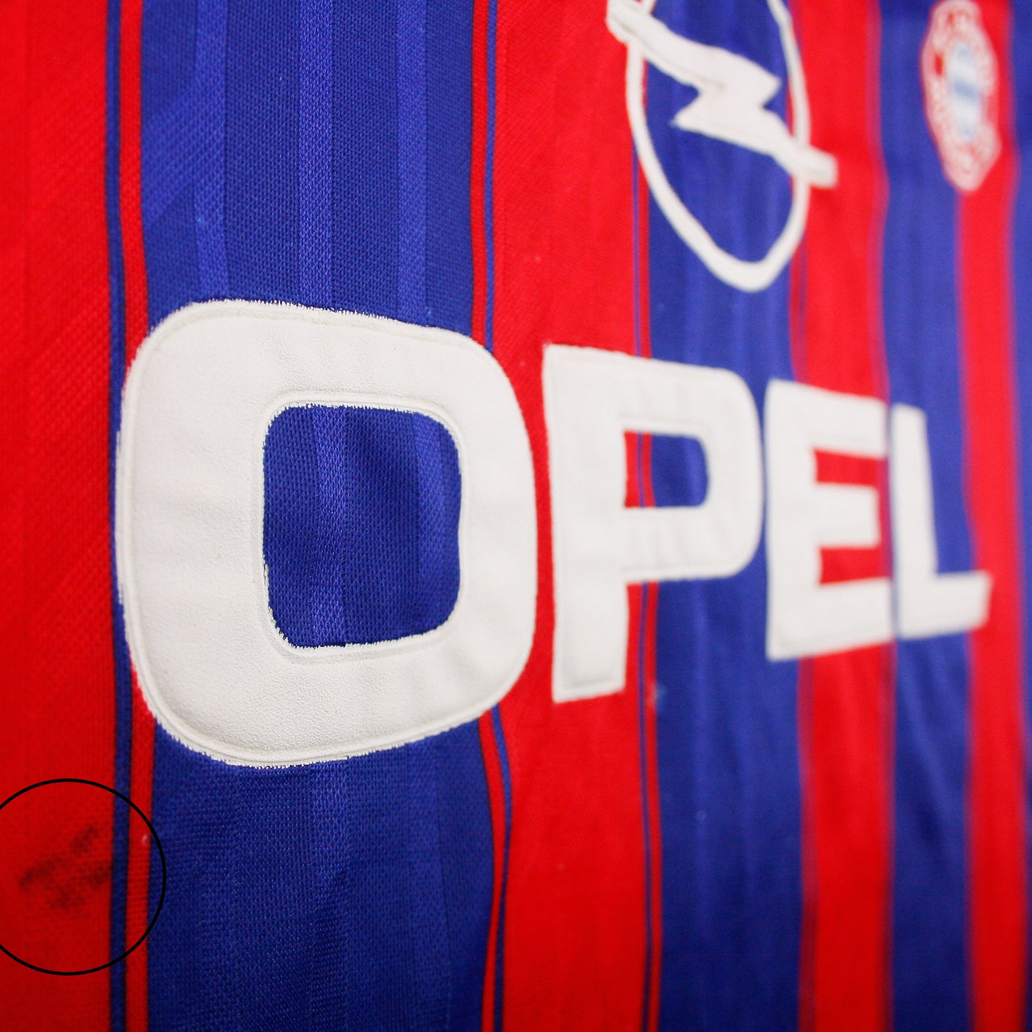 Bayern Munich 95/97 • Home Shirt • M