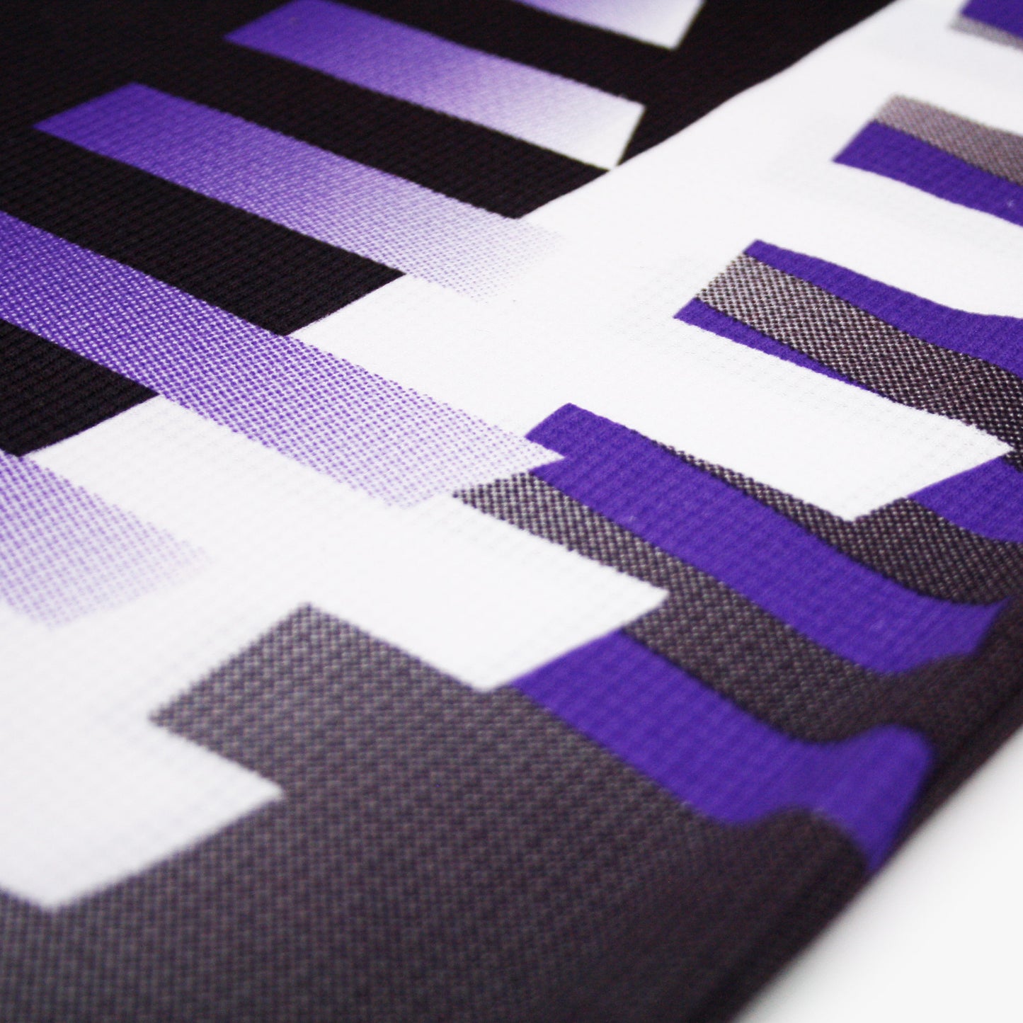 Real Madrid 97/98 • Third Shirt • L