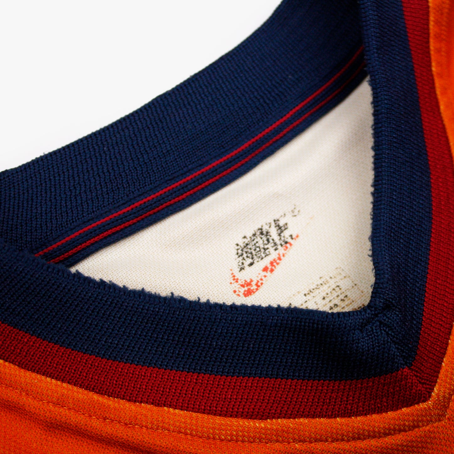 Barcelona 98/99 • Third Shirt • M • Xavi #26