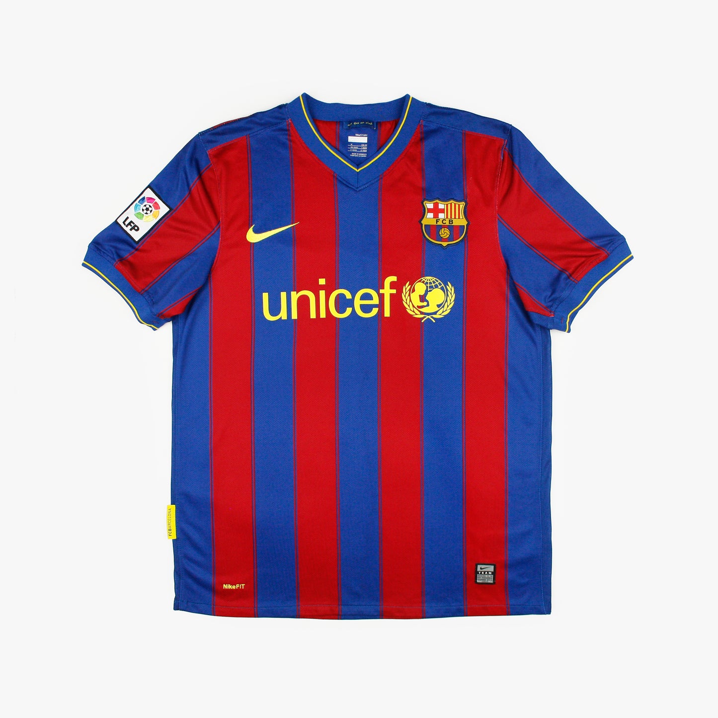 Barcelona 09/10 • Home Shirt • M • A. Iniesta #8