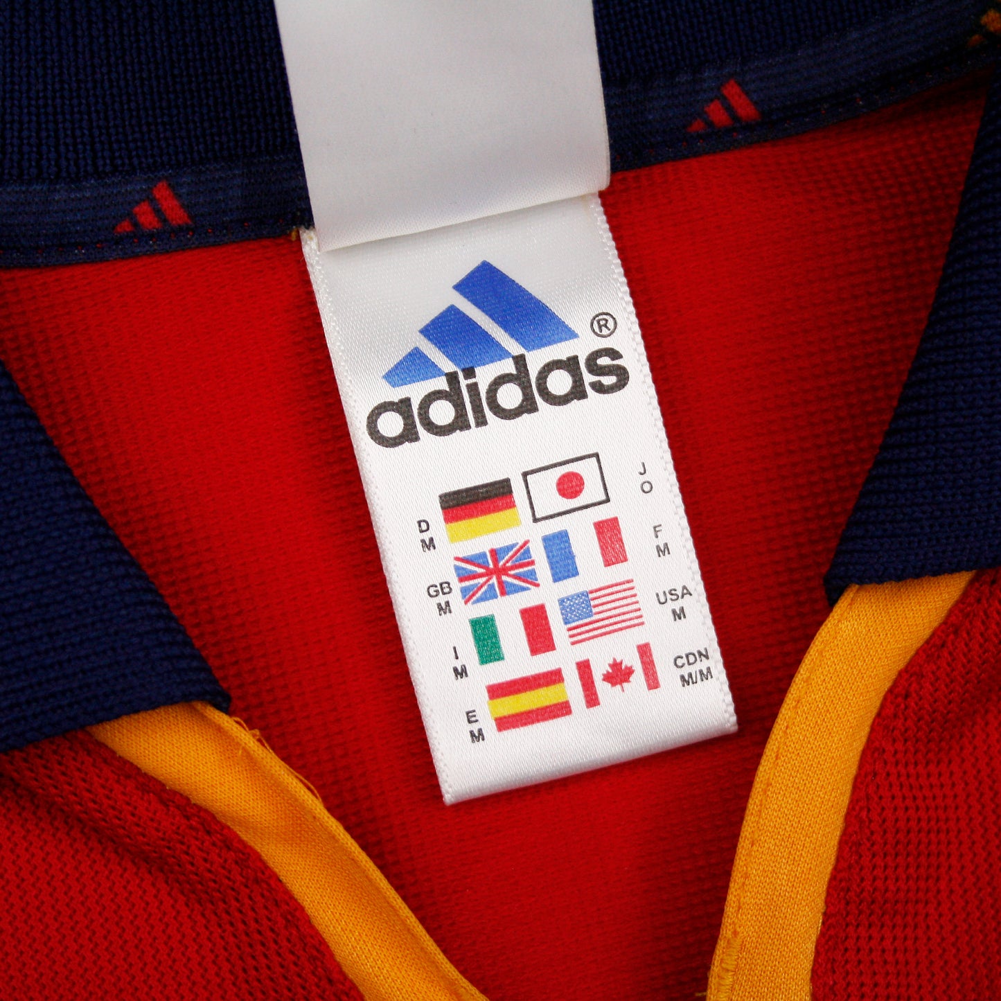 Spain 99/00 • Home Shirt • M • Mendieta #6