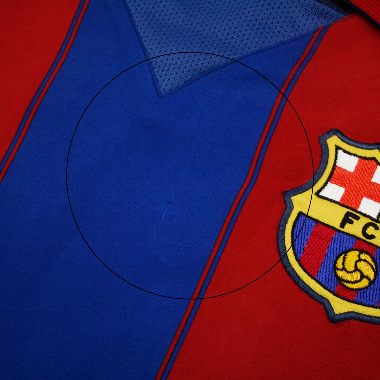 Barcelona 03/04 • Camiseta Local • L