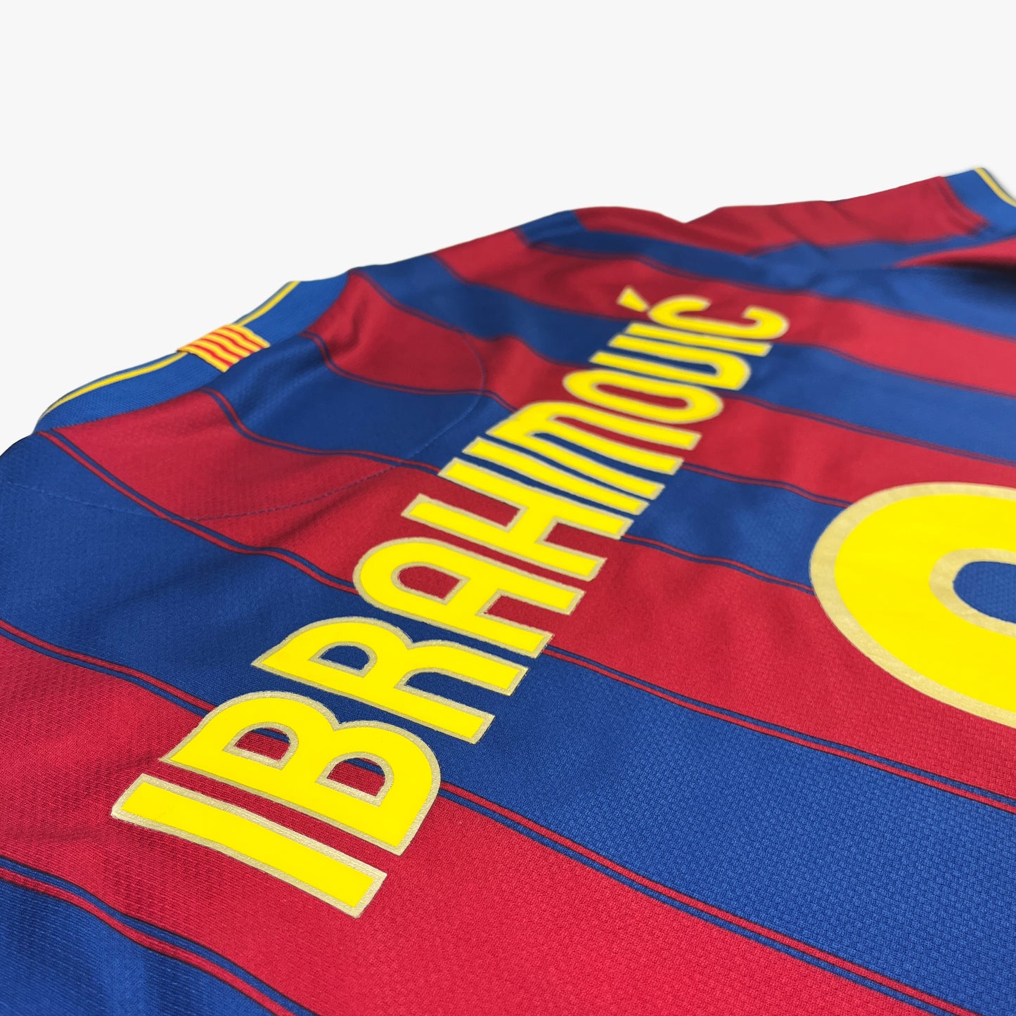 Barcelona 09/10 • Home Shirt • XL • Ibrahimović #9