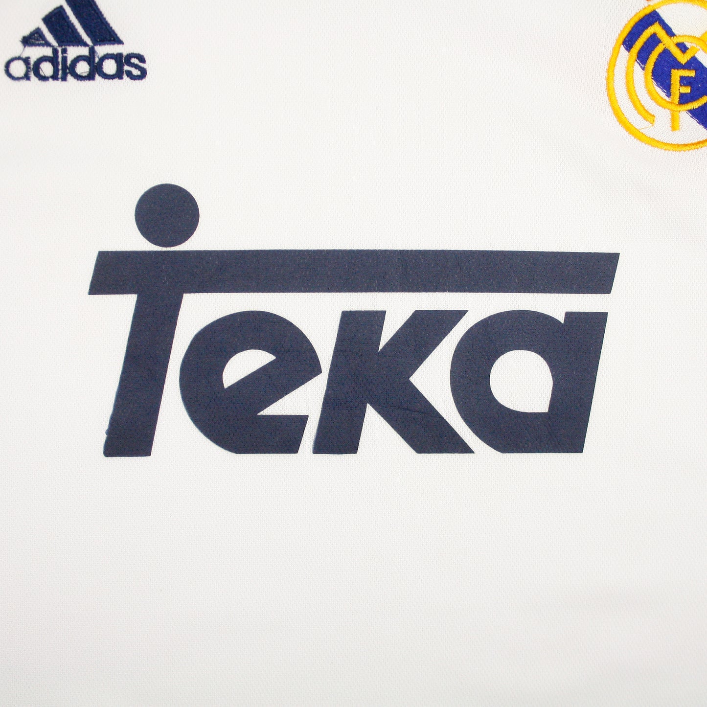 Real Madrid 00/01 • Camiseta Local • L