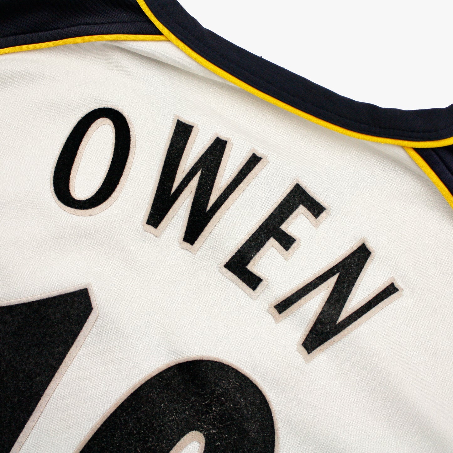 Liverpool 01/03 • Away Shirt • L • Owen #10