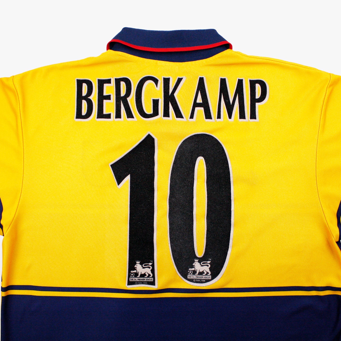 Arsenal 97/99 • Camiseta Visitante • L • Bergkamp #10