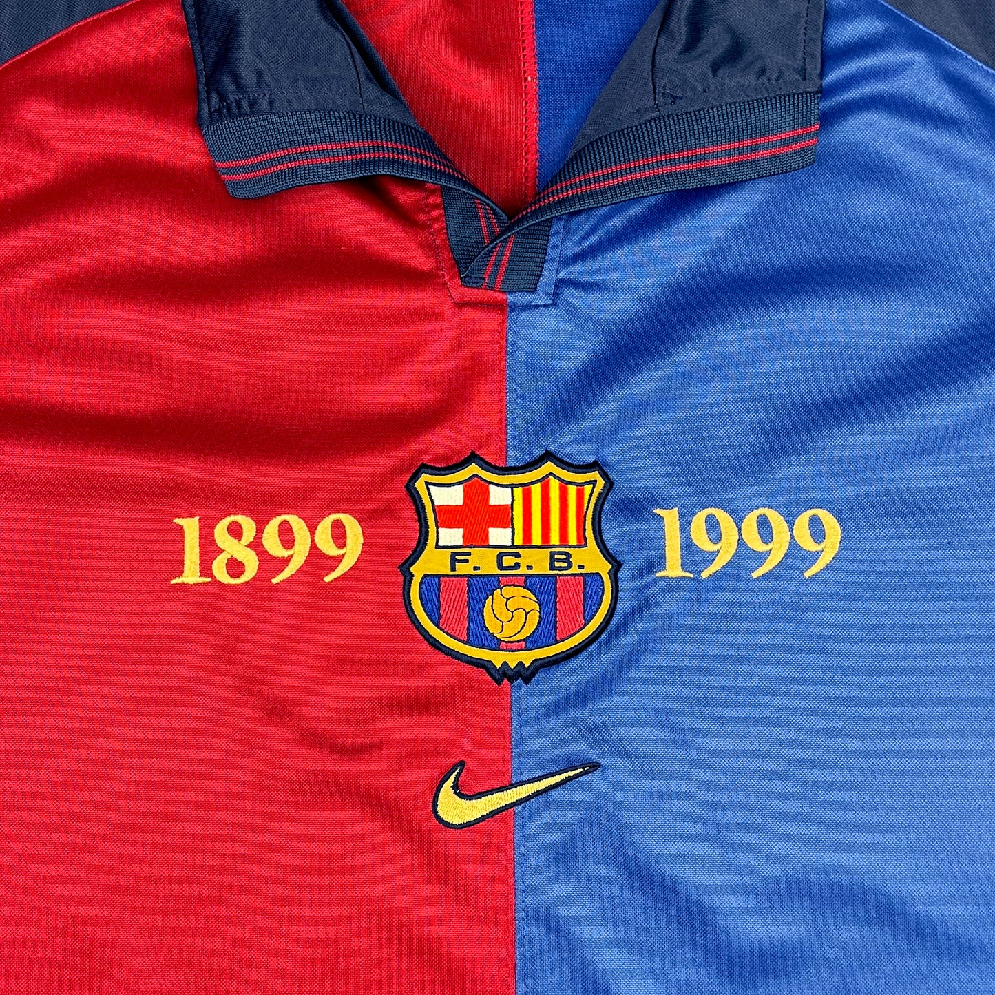 Barcelona 99/00 • Centenary Home Shirt • L