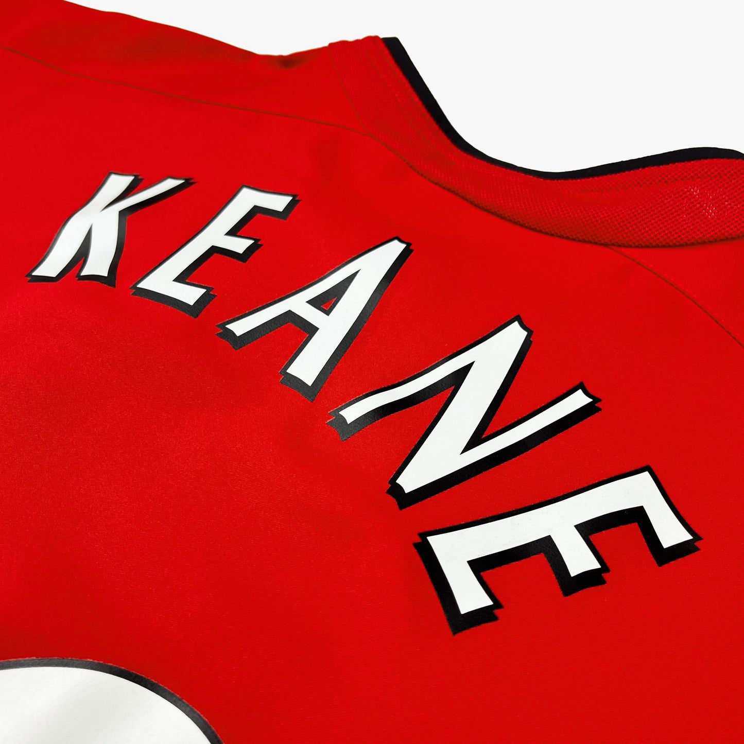 Manchester United 02/04 • Home Shirt • L • Keane #16