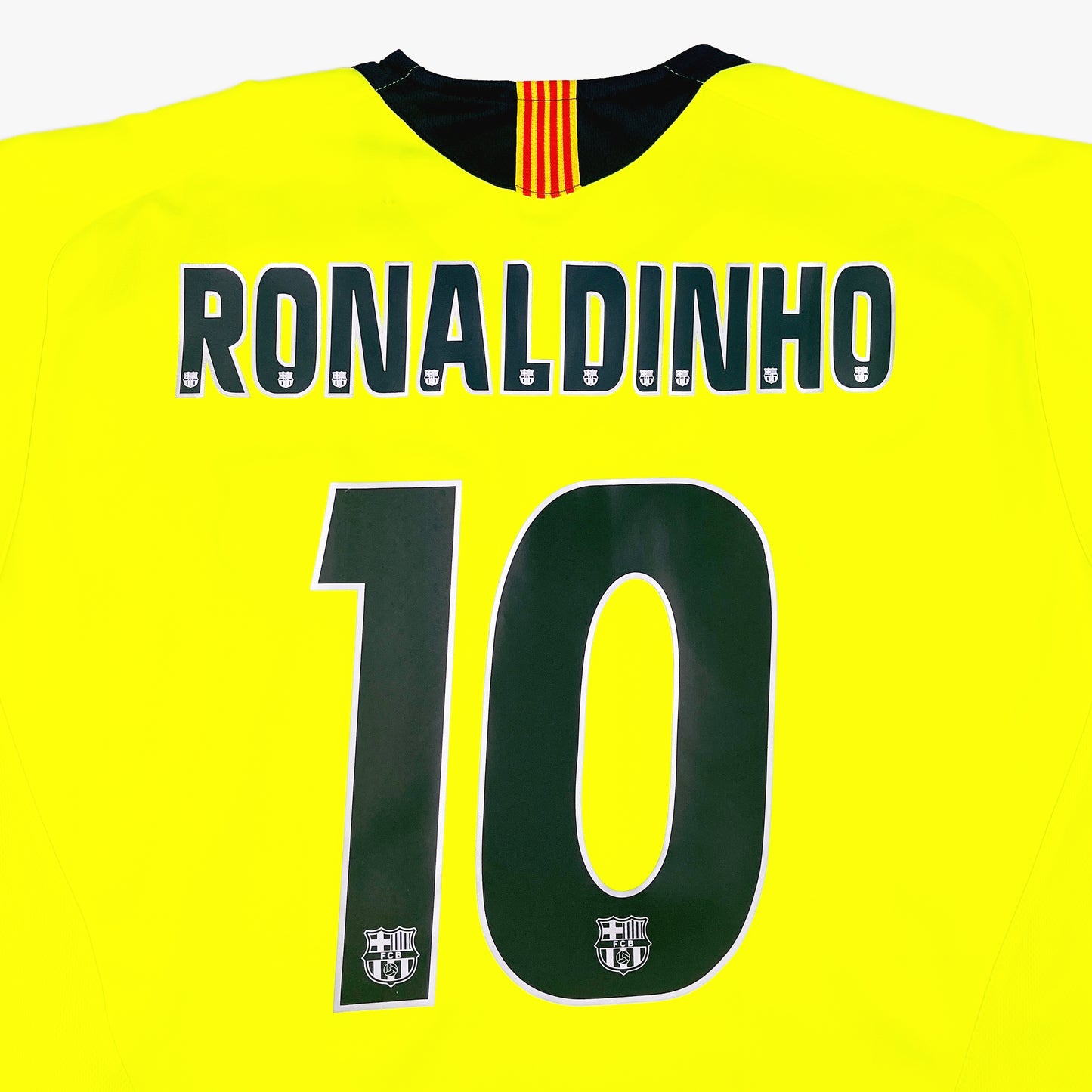 Barcelona 05/06 • Away Shirt • XL • Ronaldinho #10