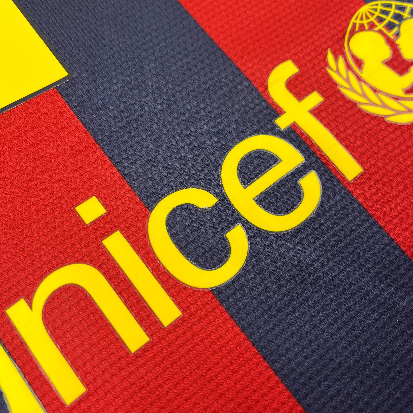 Barcelona 13/14 • Home Shirt • L • Messi #10