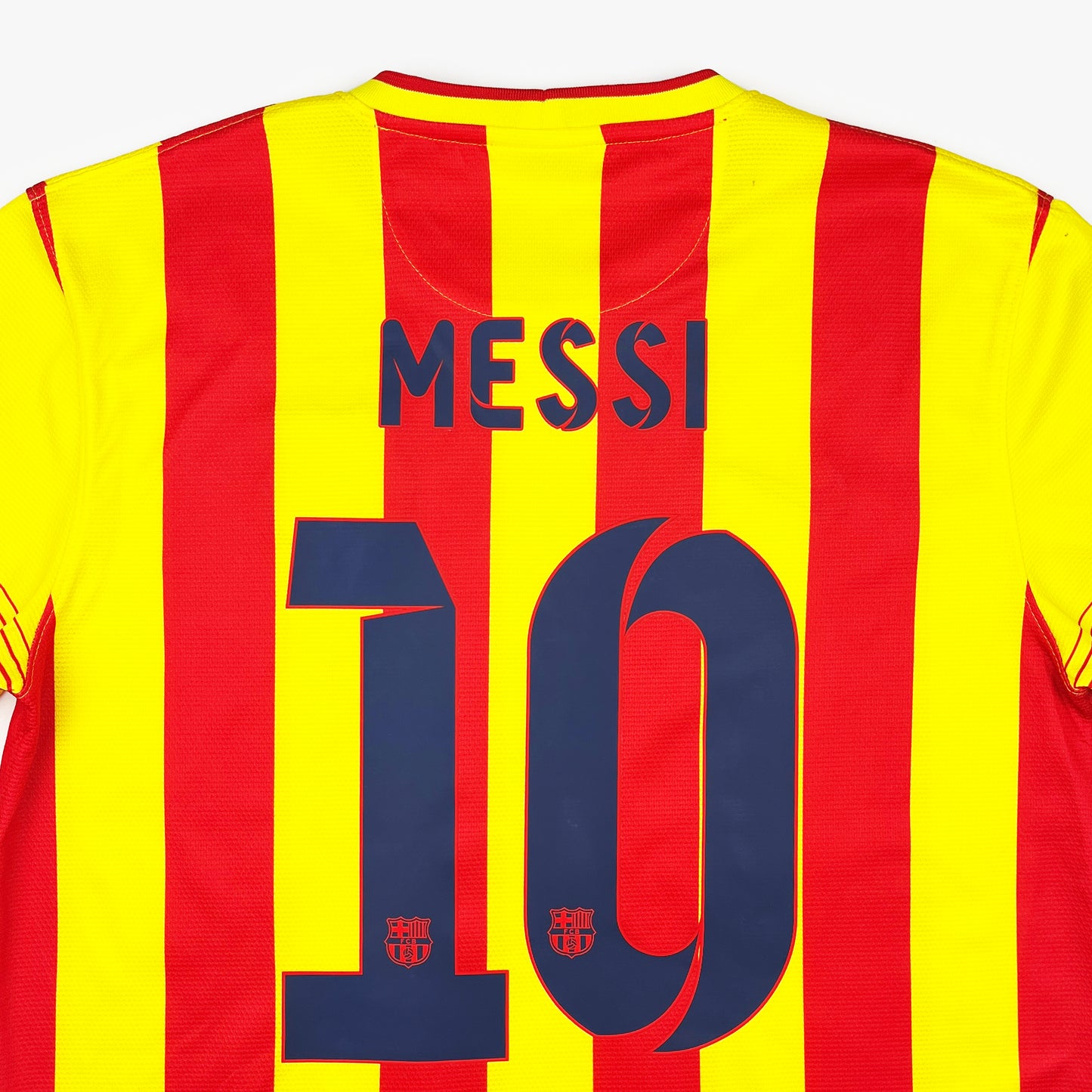 Barcelona 13/14 • Away Shirt • M • Messi #10