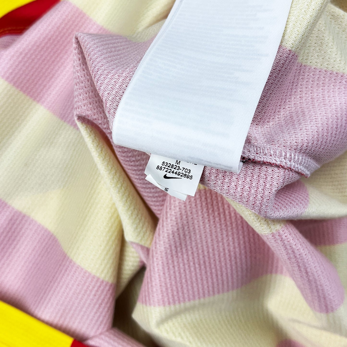 Barcelona 13/14 • Away Shirt • M • Messi #10