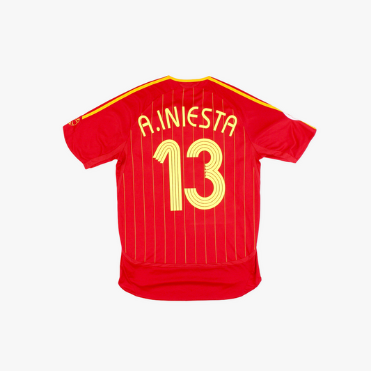 España 06/08 • Camiseta Local • M • Iniesta #13