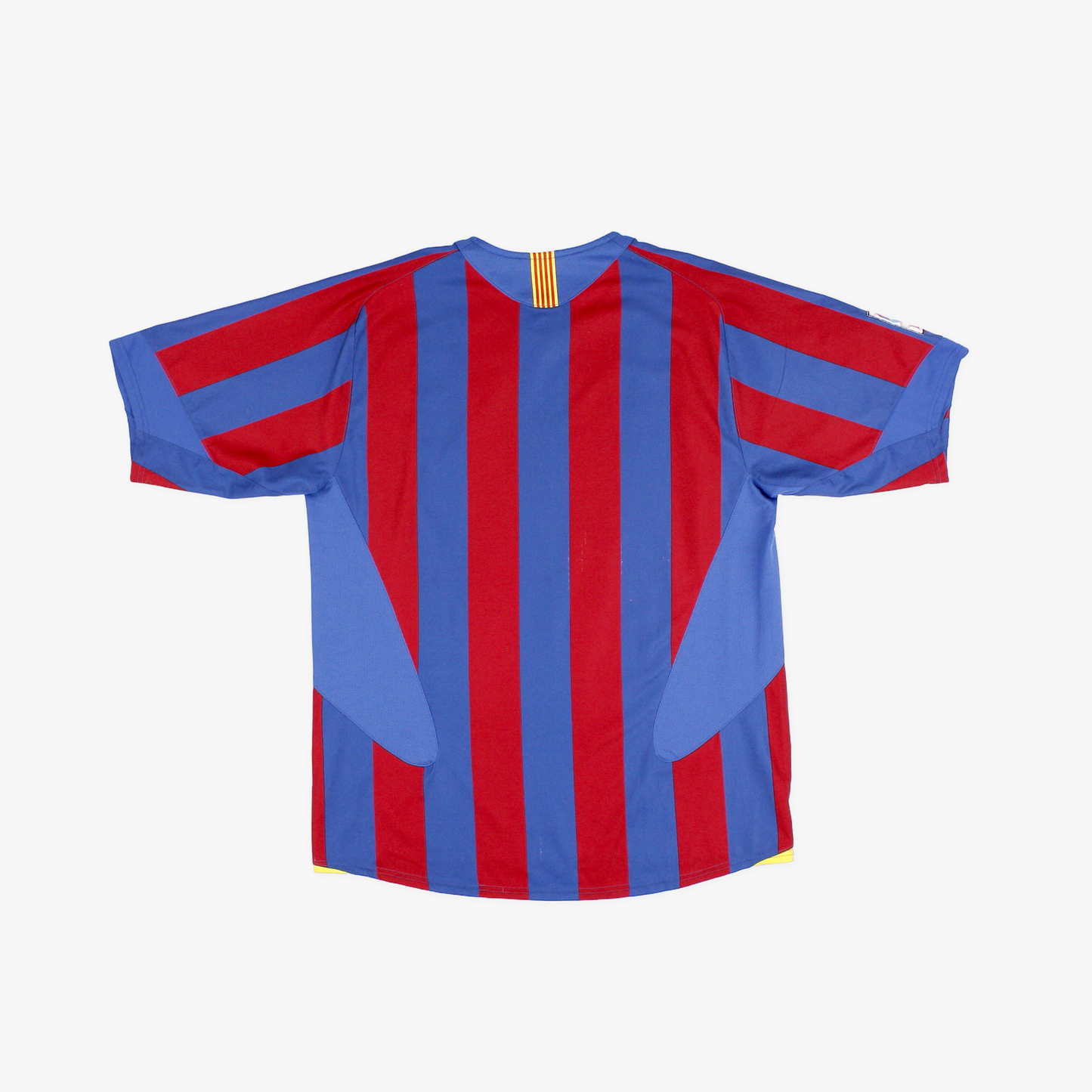 Barcelona 05/06 • Home Shirt • L