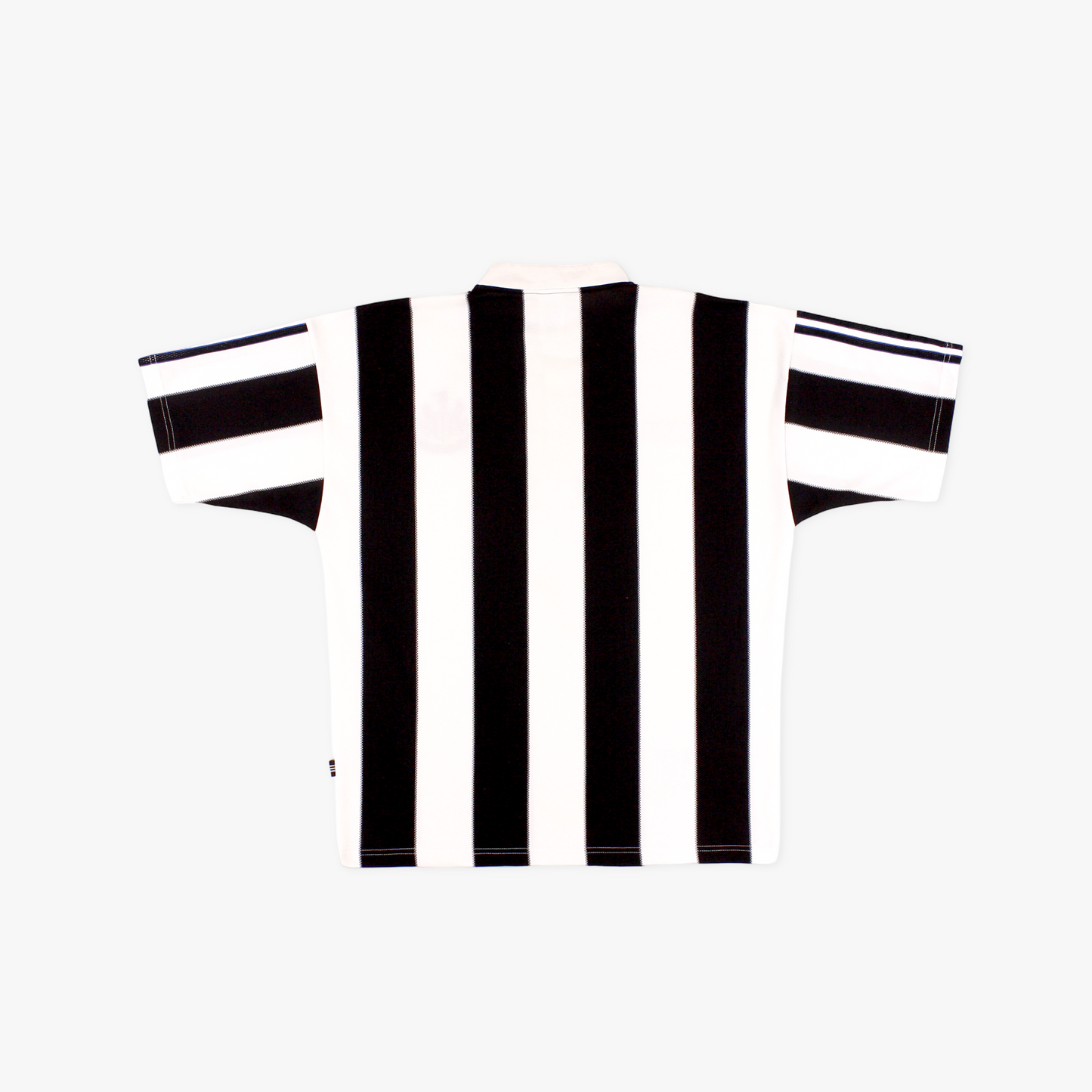 Newcastle United 95/97 • Home Shirt • L