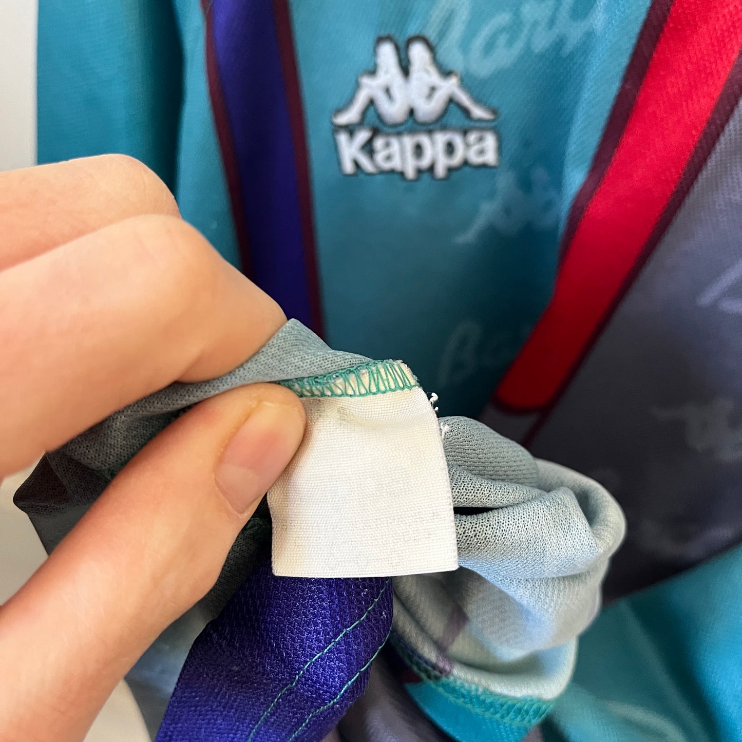 Barcelona 95/97 • Away Shirt • L