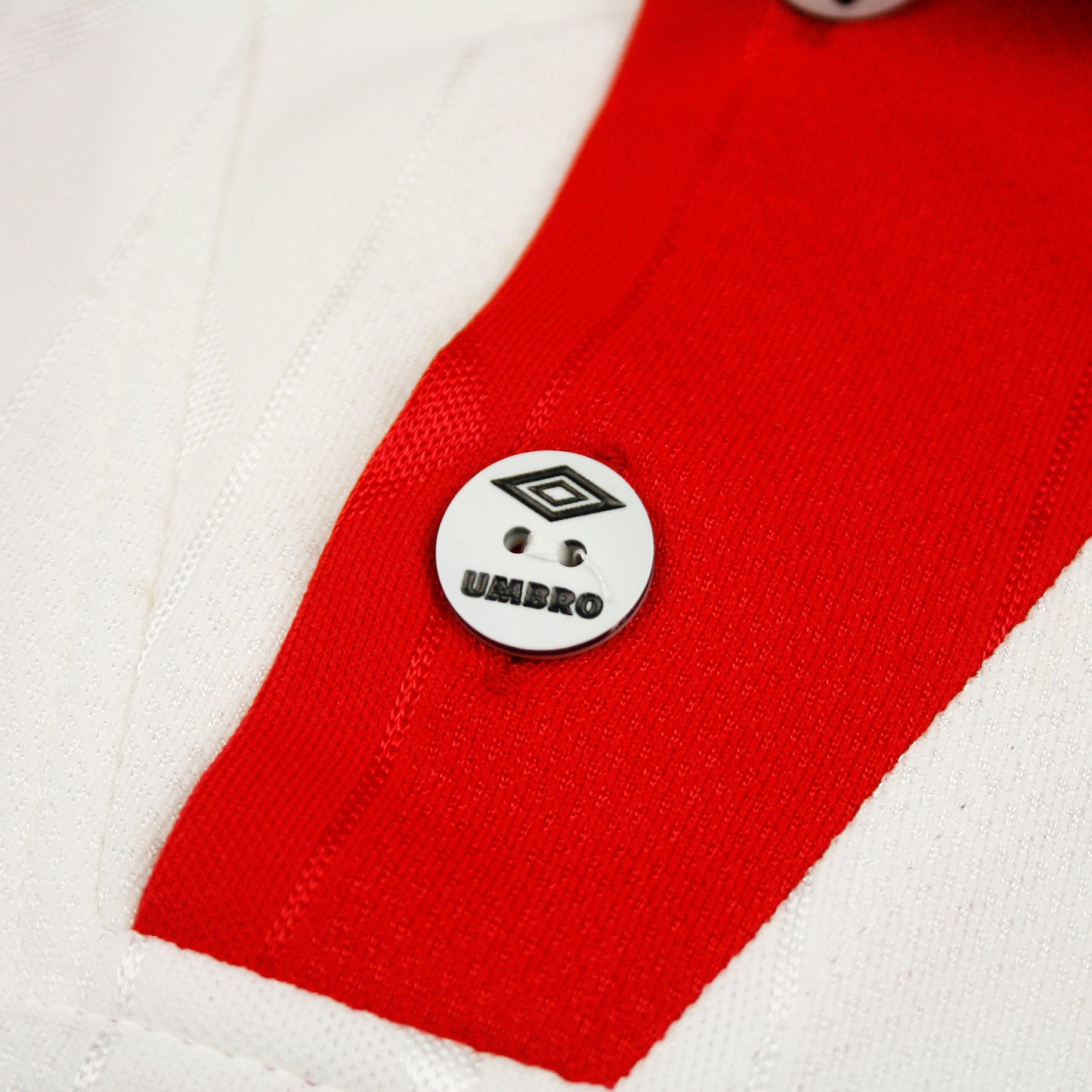 CAMISETA OFICIAL VINTAGE DEL 1997-98 DEL SEVILLA FC UMBRO CAMISETA OFICIAL VINTAGE DEL 1997-98 DEL SEVILLA FC UMBRO