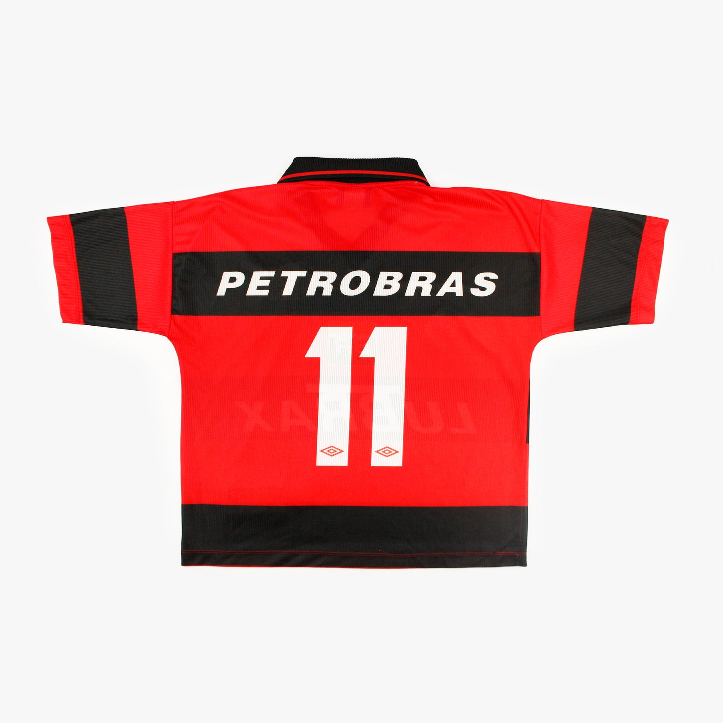 Flamengo 99/00 • Home Shirt • M • #11 (Romário)