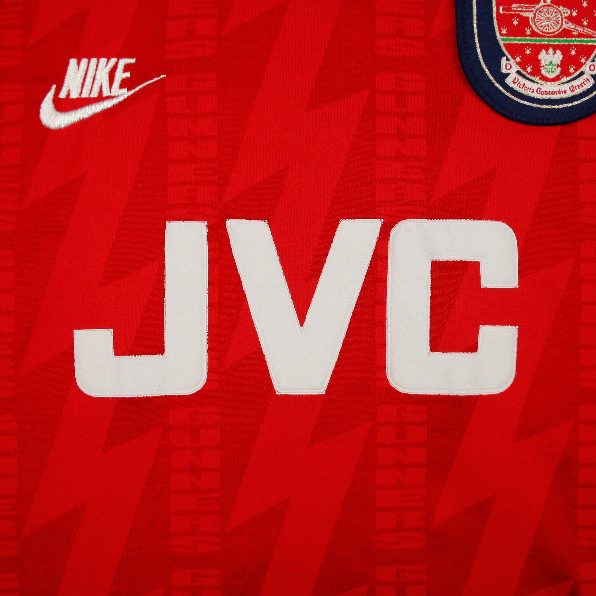 Maillot foot retro vintage - Arsenal domicile 2005/2006 - Le Maillot Vintage : Maillots de foot Maillot foot retro vintage - Arsenal domicile 2005/2006 - Le Maillot Vintage : Maillots de foot
