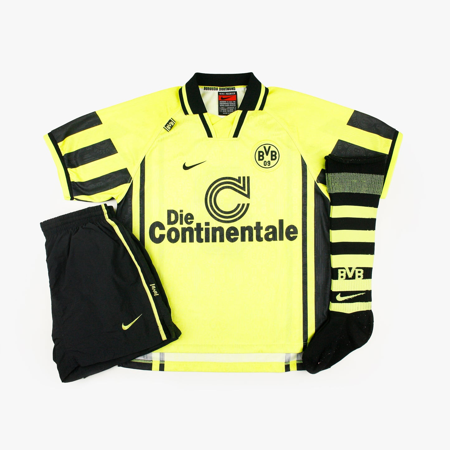 Borussia Dortmund 96/97 • Equipación Completa Local • L • #8